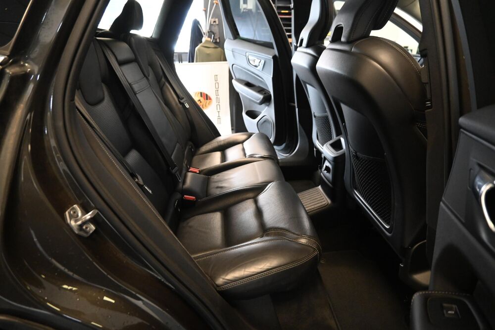XC60 T8 Twin Engine 303 ch + 87 ch Geartronic 8 Inscription Luxe 2019 occasion 72650 Saint-Saturnin