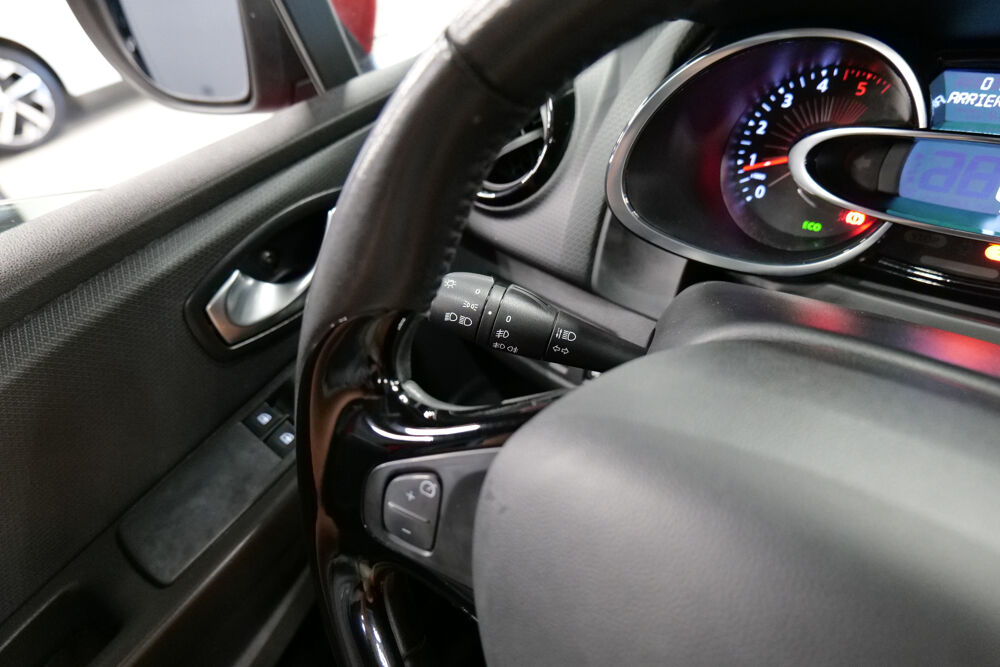 Clio IV DCI 75 Energy Zen 1&deg;MAIN / IDEAL JEUNE CONDUCTEUR / 4CV / 75 2016 occasion 69008 LYON 8EME