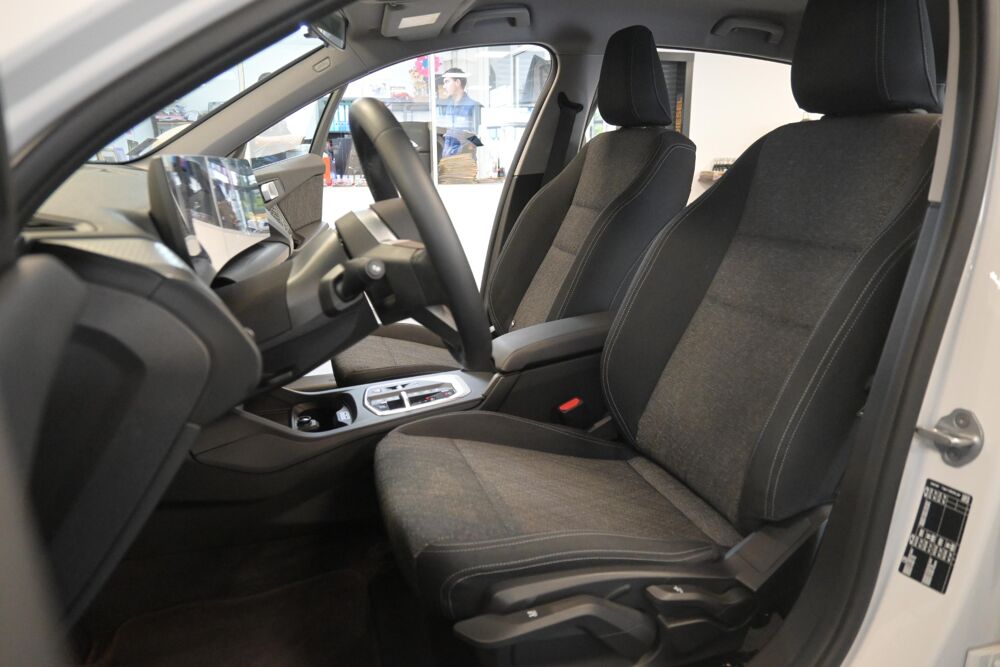 S&eacute;rie 1 120 170 ch DKG7 M Sport Design 2025 occasion 72650 Saint-Saturnin