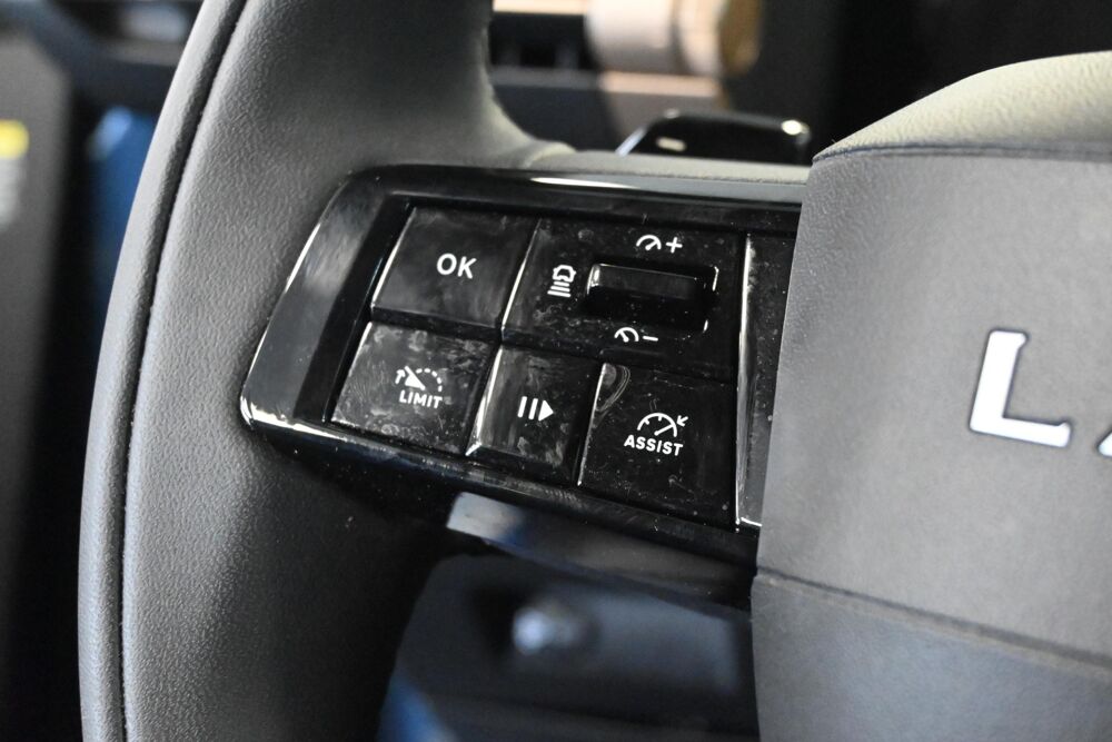 Ypsilon 1.2 Ibrida 100ch eDCT6 LX 2025 occasion 72650 Saint-Saturnin