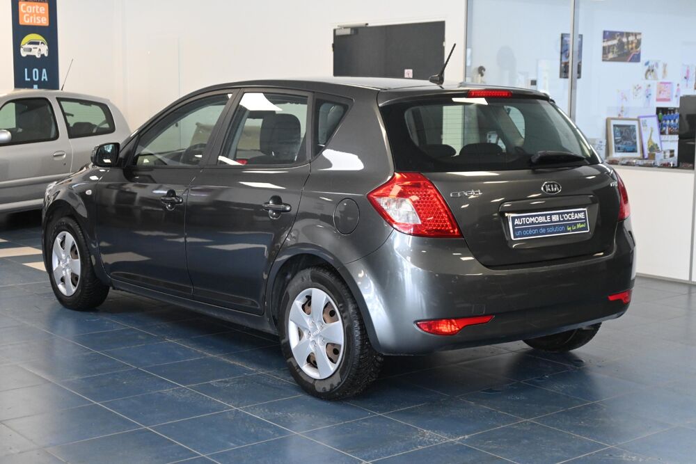 Ceed Cee'd 1.6L CRDi 115 ISG Euro 5 Style 2010 occasion 72650 Saint-Saturnin