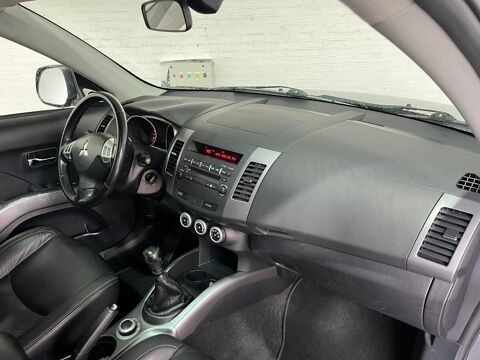 Outlander 2.0 DI-D 140CV 7 PLACES BVM 6 2009 occasion 59240 Dunkerque