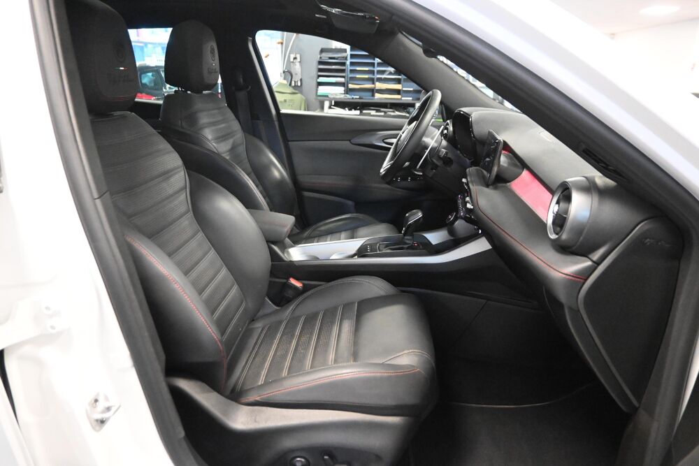 Tonale 1.3 Hybride Rechargeable PHEV 280ch AT6 e-Q4 Tributo Italian 2025 occasion 72650 Saint-Saturnin