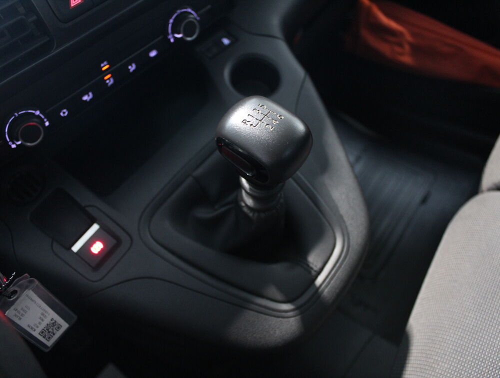 Proace MEDIUM 1.5L 100 D-4D BVM5 DYNAMIC 2022 occasion 77680 Roissy-en-Brie