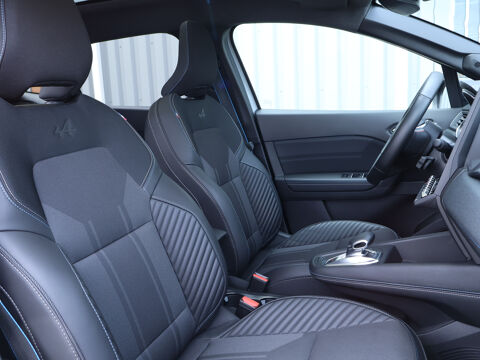 Symbioz E-Tech full hybrid 145 Esprit Alpine 2025 occasion 77680 Roissy-en-Brie