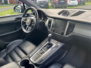 Macan Turbo 3.6 V6 440 ch Pack Performance PDK 2017 occasion 44470 Carquefou