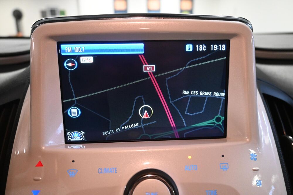 Volt Electrique 151 ch / BATTERIE REMPLACEE 2012 occasion 72650 Saint-Saturnin