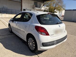 207 1.6 HDi 90ch FAP 99g BLUE LION Active 2010 occasion 34090 Montpellier