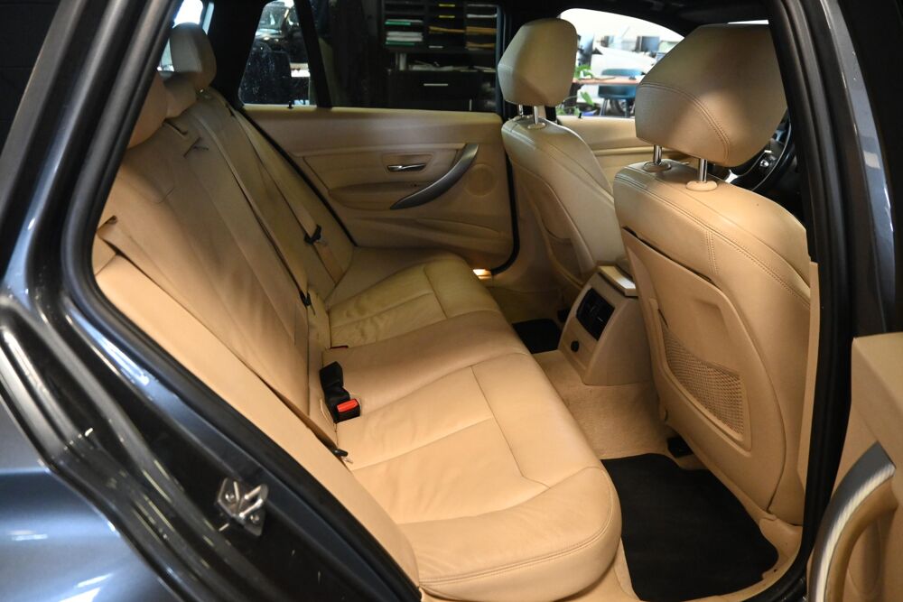 S&eacute;rie 3 Touring 320d 184 ch M Sport A 2013 occasion 72650 Saint-Saturnin