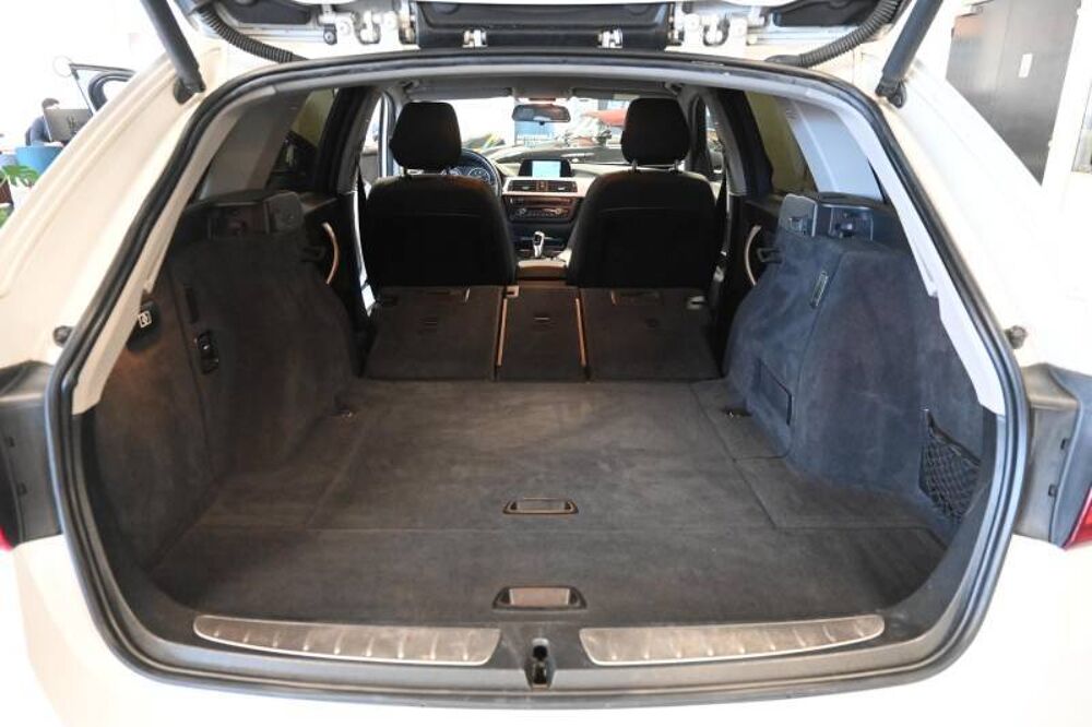 S&eacute;rie 3 Touring 320d 184 ch 123 g Business A 2013 occasion 72650 Saint-Saturnin