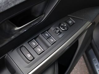 5008 Hybrid 145 ch e-DCS6 GT Exclusive 2026 occasion 77680 Roissy-en-Brie