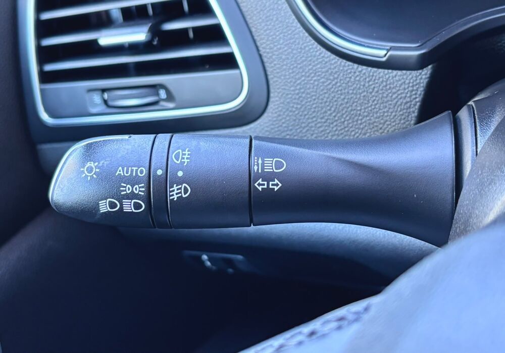 Megane IV Blue dCi 115 - 21B Business 2021 occasion 44880 Sautron