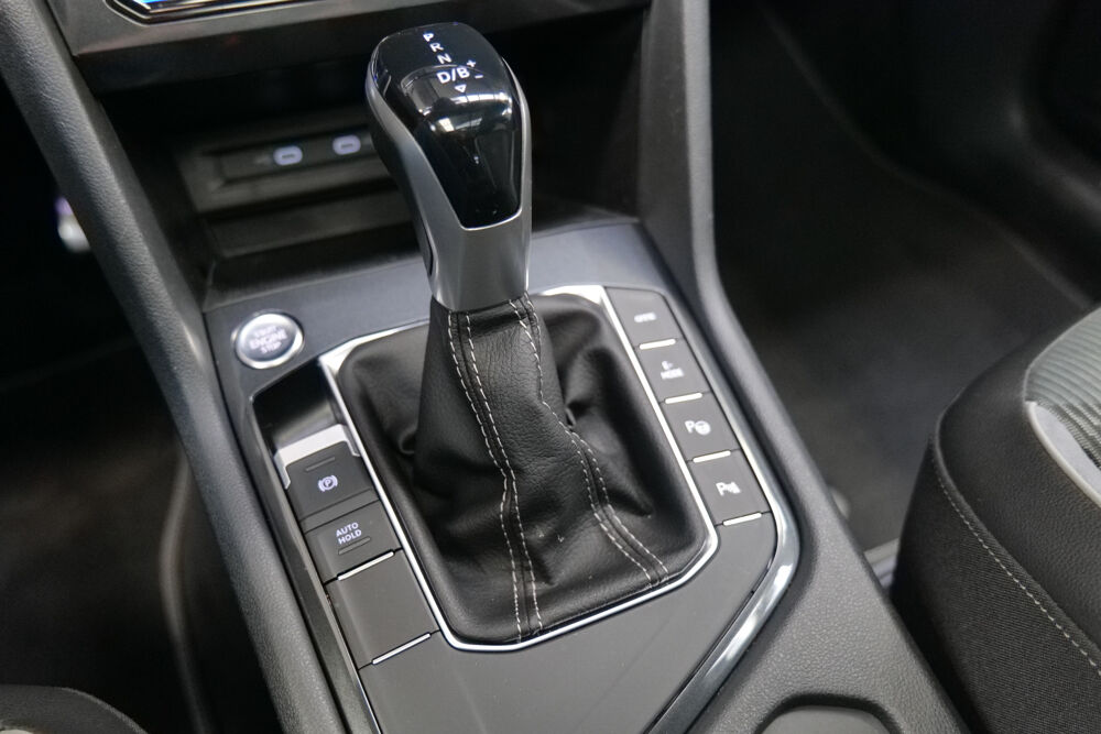 Tiguan eHybrid 245ch DSG6 R-Line 1&deg;MAIN FRANCAIS TVA RECUPERABLE L 2023 occasion 69008 LYON 8EME