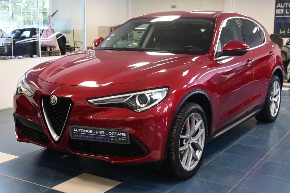 Stelvio 2.0T 280 ch Q4 AT8 First Edition / 1&egrave;re main / Suivi complet 2017 occasion 72650 Saint-Saturnin