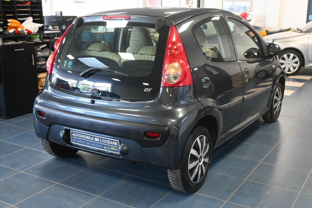 107 1.0e 12V 68ch 2-Tronic Trendy 2006 occasion 72650 Saint-Saturnin