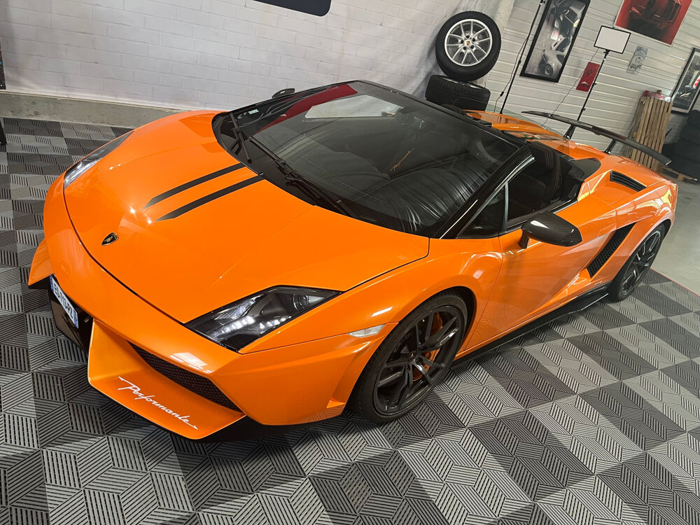 Gallardo 5.2 V10 LP 570-4 Performante Edizione Tecnica E-Gear 2014 occasion 44470 Carquefou