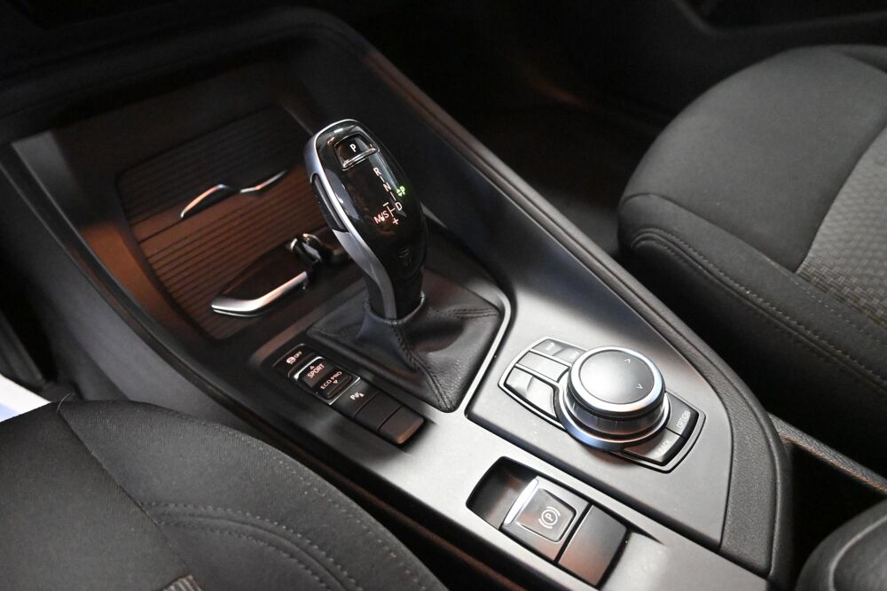X1 sDrive 18i 140 ch DKG7 Business Design 2019 occasion 72650 Saint-Saturnin