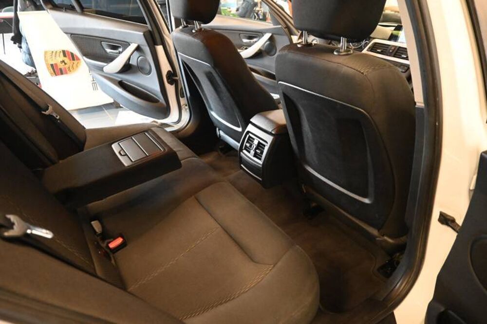S&eacute;rie 3 Touring 320d 184 ch 123 g Business A 2013 occasion 72650 Saint-Saturnin