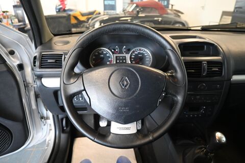 Clio 2.0i 16V Sport RS 2004 occasion 72650 Saint-Saturnin