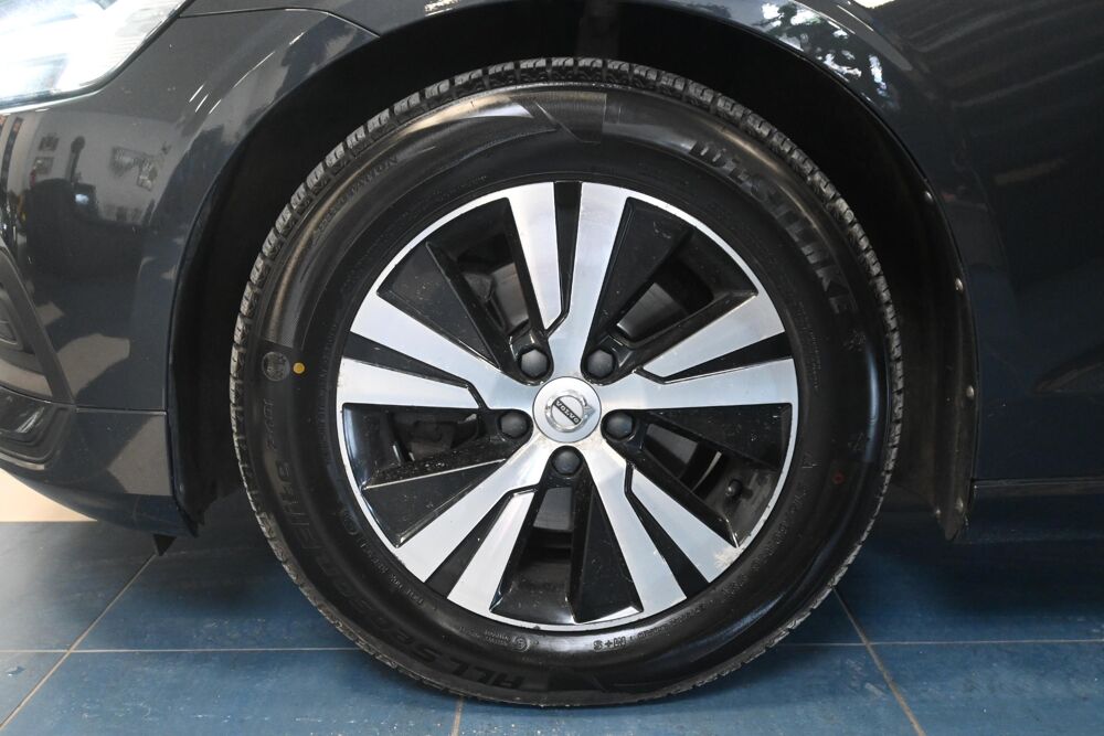 V60 D3 AdBlue 150 ch Geartronic 8 Business 2019 occasion 72650 Saint-Saturnin