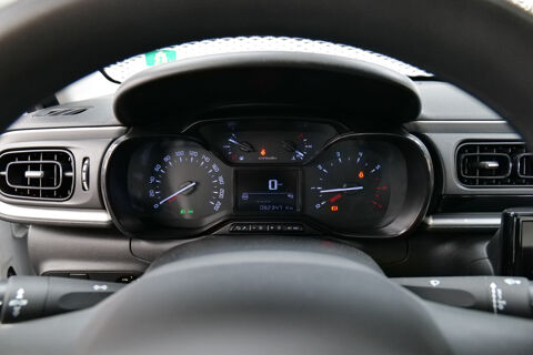 C35 BLUEHDI 100 S&S BVM6 FEEL NAV 2022 occasion 69008 LYON 8EME