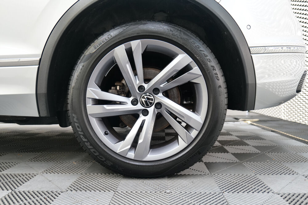 Tiguan eHybrid 245ch DSG6 R-Line Exclusive - 1&deg;MAIN FRANCAIS TVA RE 2022 occasion 69008 LYON 8EME
