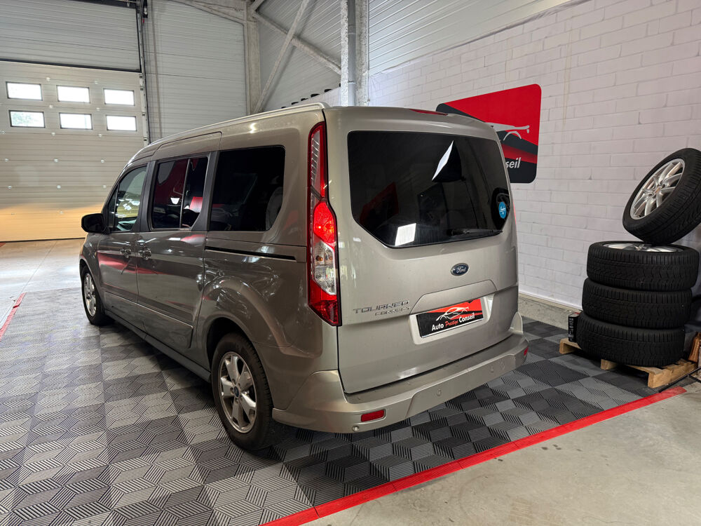 Grand C-MAX 1.5 TDCi 120cv Titanium- Entretien complet FORD- attelage am 2018 occasion 44470 Carquefou