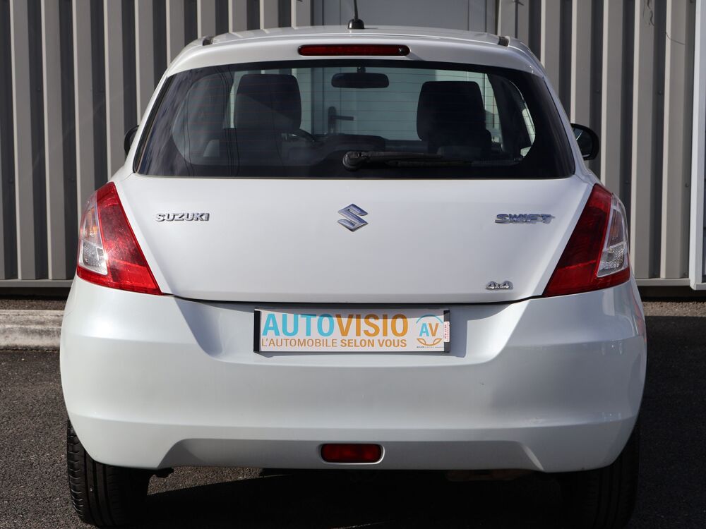 Swift 1.2 VVT 4x4 Privilege 2015 occasion 77680 Roissy-en-Brie