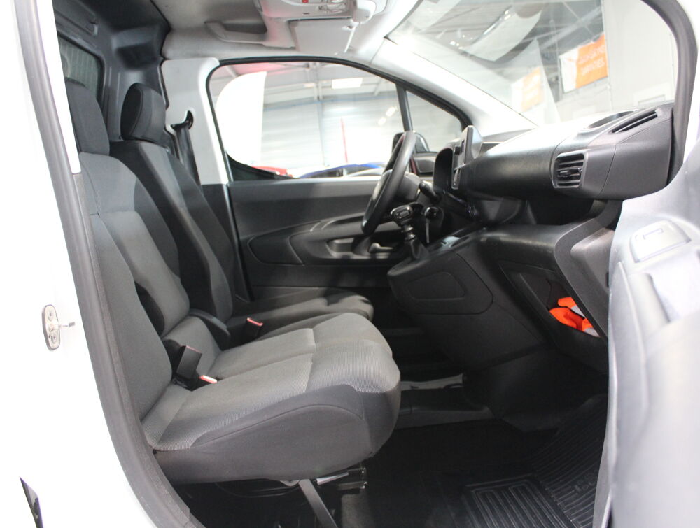 Proace MEDIUM 1.5L 100 D-4D BVM5 DYNAMIC 2022 occasion 77680 Roissy-en-Brie