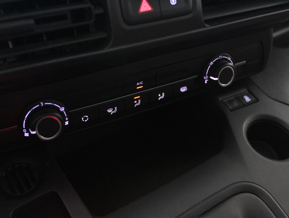 Proace MEDIUM 1.5L 100 D-4D BVM5 DYNAMIC 2022 occasion 77680 Roissy-en-Brie