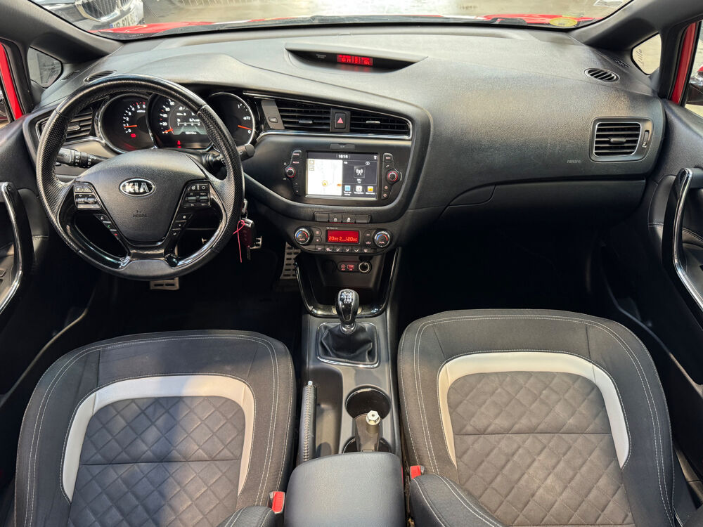 Ceed Cee'd 1.6 CRDi 136 ch ISG GT Line 2017 occasion 62230 Outreau
