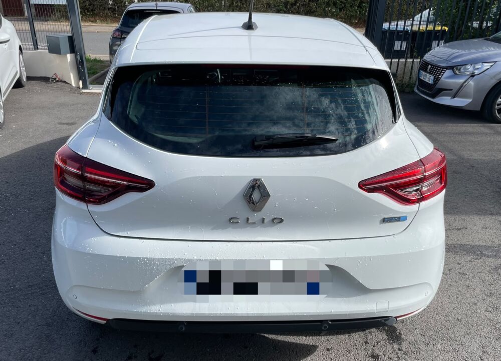 Clio V E-Tech 140 - 21N Business 2022 occasion 44800 Saint-Herblain