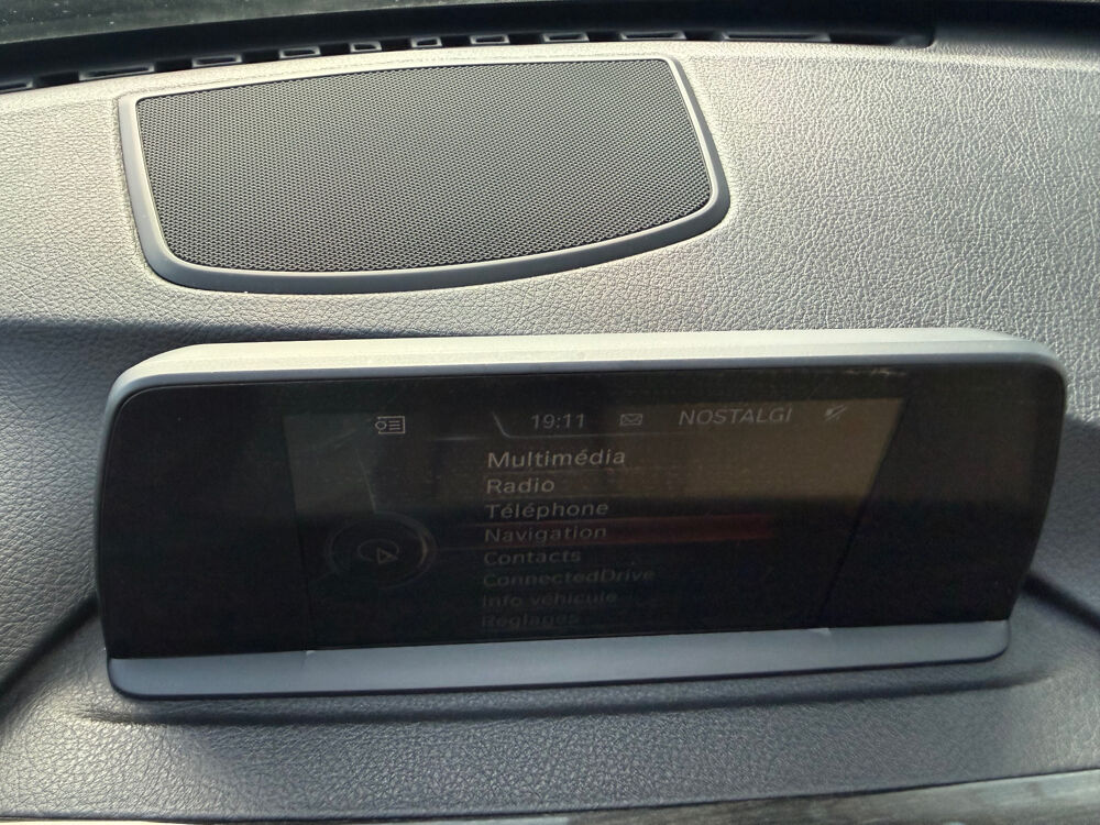 S&eacute;rie 3 318d xDrive 143 ch Luxury + Toit Ouvrant 2015 occasion 50300 MARCEY-LES-GREVES