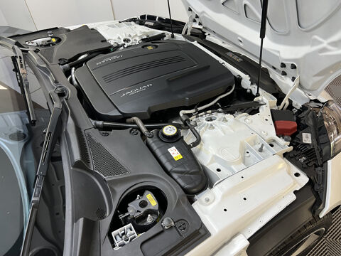 F-Type 2L Essence 300 ch BVA8 2017 occasion 27120 PACY-SUR-EURE