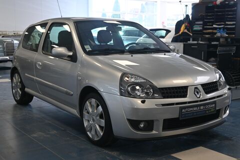 Clio 2.0i 16V Sport RS 2004 occasion 72650 Saint-Saturnin