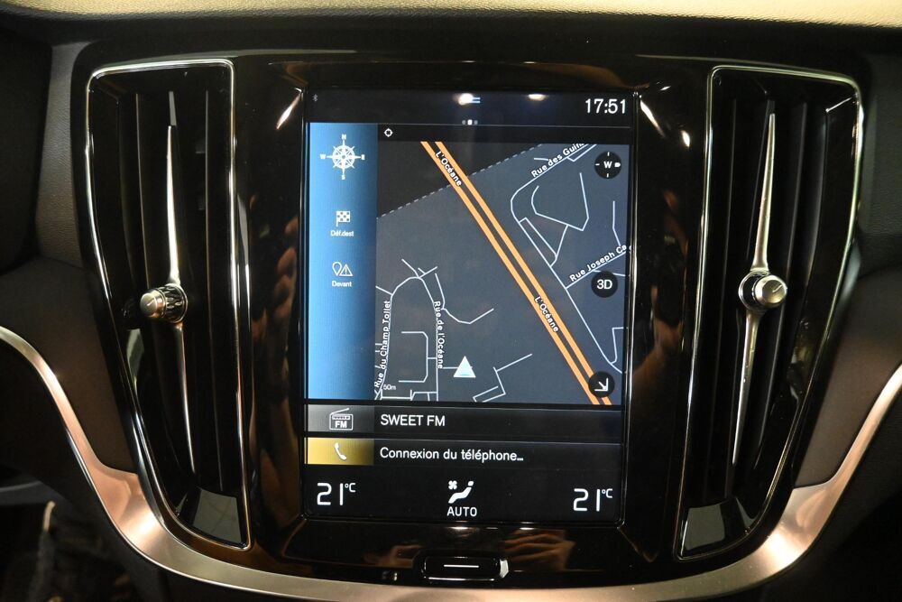 V60 D3 AdBlue 150 ch Geartronic 8 Business 2019 occasion 72650 Saint-Saturnin
