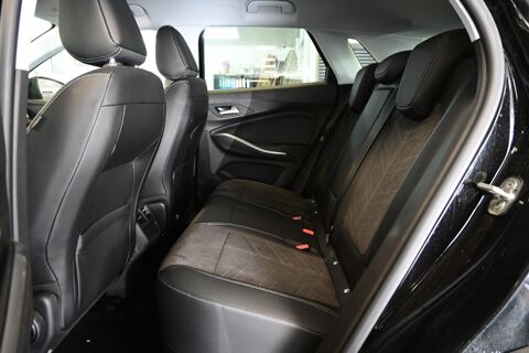 Grandland Hybrid 225 ch BVA8 Elegance Business 2023 occasion 72650 Saint-Saturnin