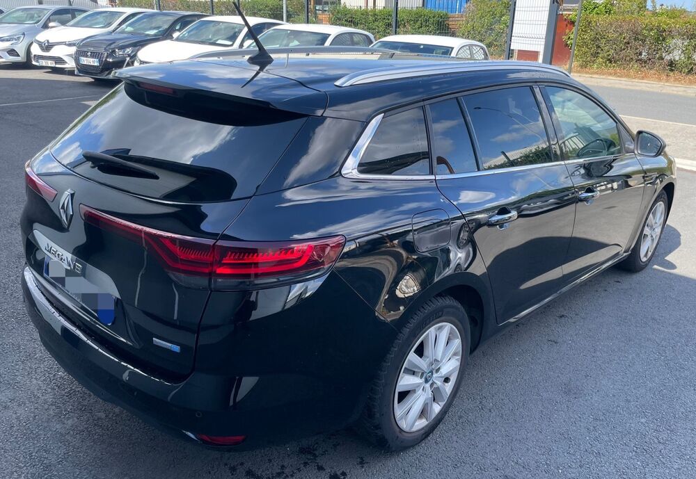 Megane IV Estate E-TECH Plug-In Hybride 160 - 21N Business 2022 occasion 44800 Saint-Herblain