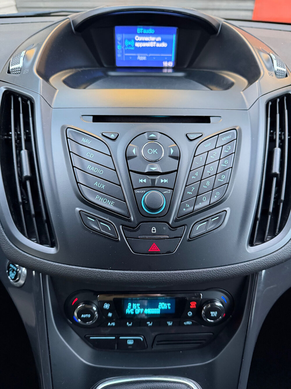 Kuga 2.0 TDCi 140 FAP 4x2 Titanium 2014 occasion 50300 MARCEY-LES-GREVES