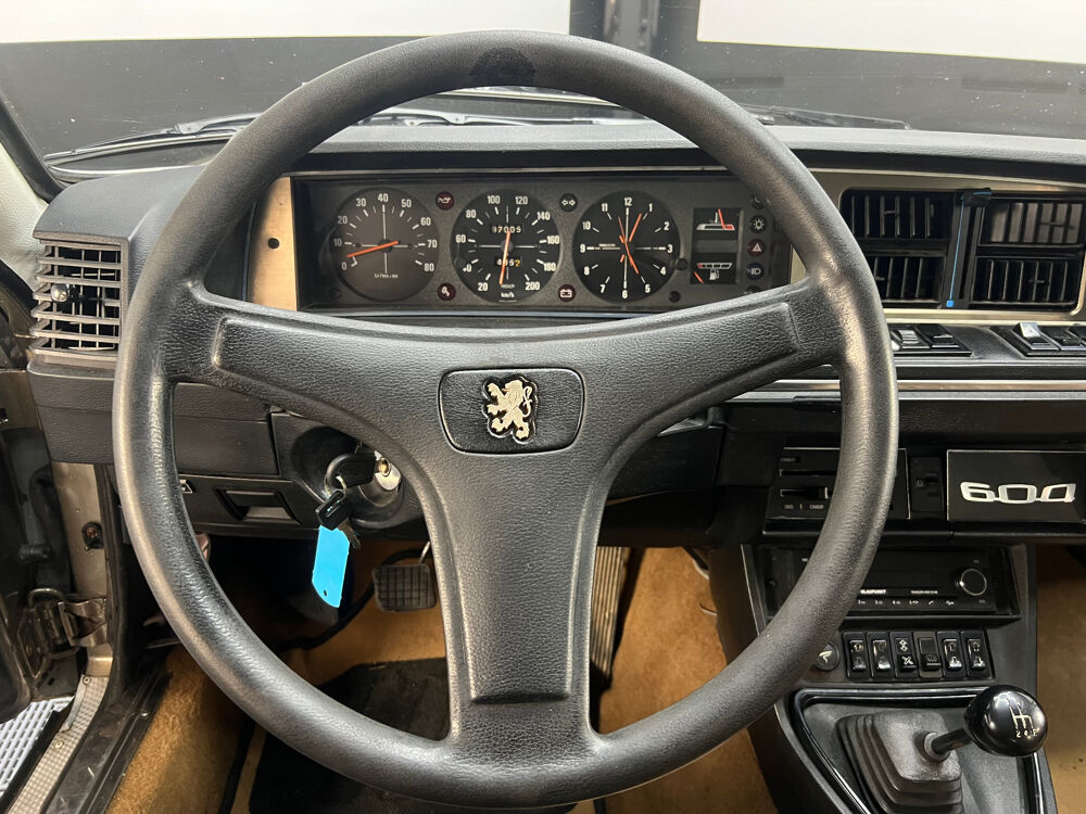 604 V6 1976 occasion 27120 PACY-SUR-EURE
