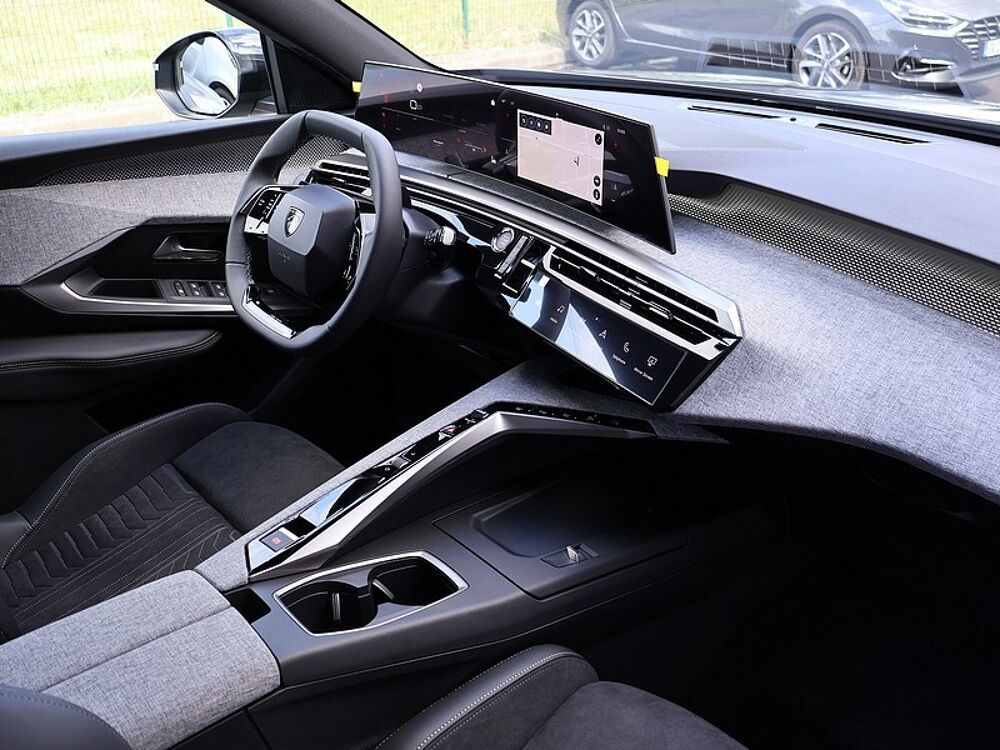 5008 Hybrid 145 ch e-DCS6 GT Exclusive 2026 occasion 77680 Roissy-en-Brie