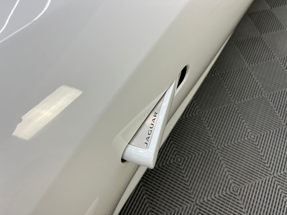 F-Type 2L Essence 300 ch BVA8 2017 occasion 27120 PACY-SUR-EURE