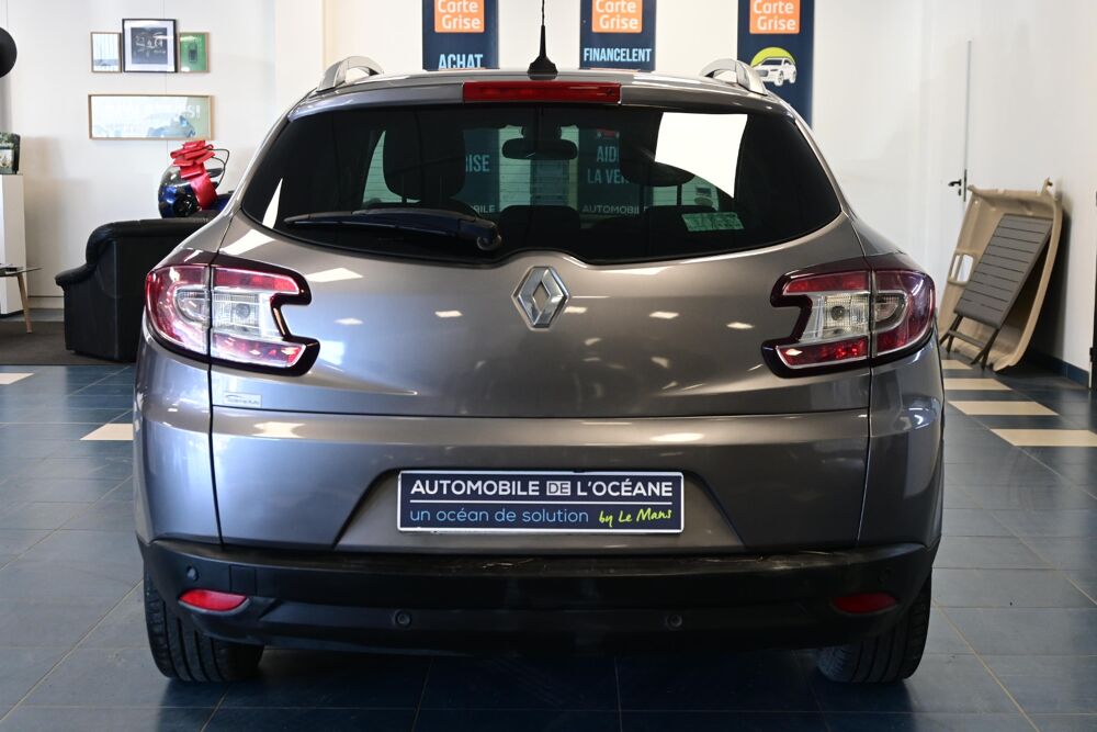 M&eacute;gane III Estate Estate III 1.5 dCi 110 FAP Energy eco2 Bose 2014 occasion 72650 Saint-Saturnin