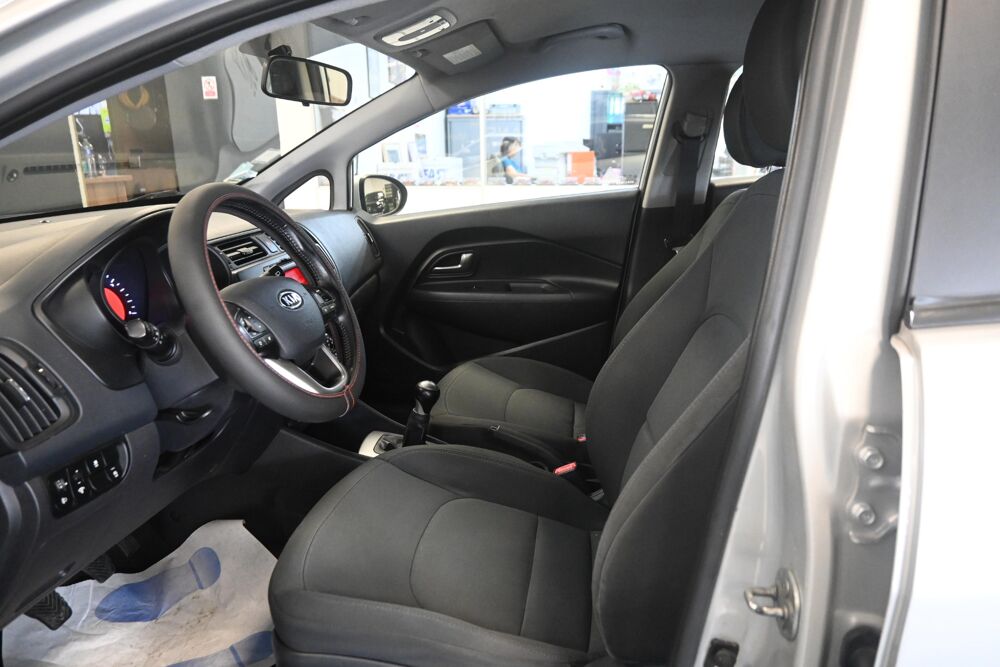 Rio 1.2L 85 ISG Active 2011 occasion 72650 Saint-Saturnin
