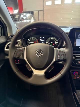 S-cross S-CROSS HYBRID XPLORE 1.4 BOOSTER JET 110 CV- CARPLAY - TOIT 2026 occasion 44470 Carquefou