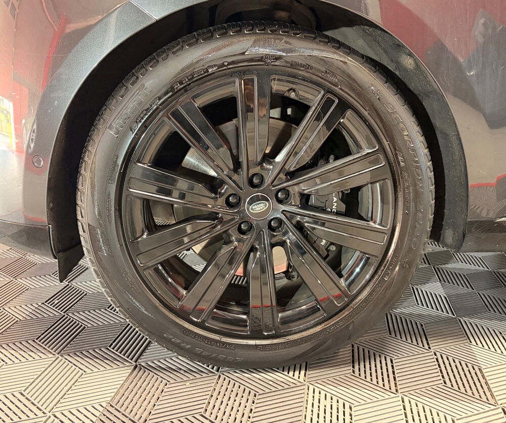 Range Rover HSE SWB P440e PHEV AWD L460// ENTRETIEN LAND ROVER// PREMIER 2023 occasion 44470 Carquefou