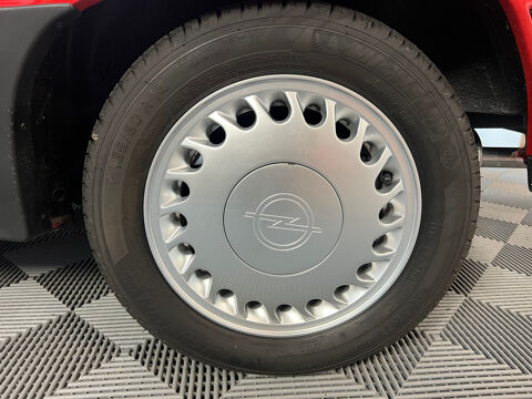 Kadett 1.8i GSi 1985 occasion 27120 PACY-SUR-EURE