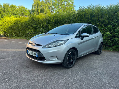 Annonce voiture Ford Fiesta 4490 