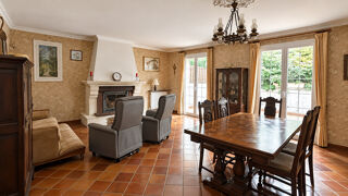 Vente Maison CRÉTEIL   MAISON FAMILIALE DE 188 M2, 5 CHAMBRES, JARDIN, TERRASSES ET GARAGE Creteil