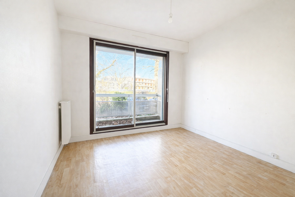 Vente Appartement 2P 53 m2   Bois de Vincennes / RER A   Beau potentiel dans résidence parc Nogent sur marne